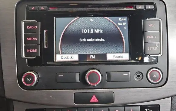Volkswagen PASSAT B7 Radio/CD/DVD/GPS head unit 3C8035279A IMPRK1494786