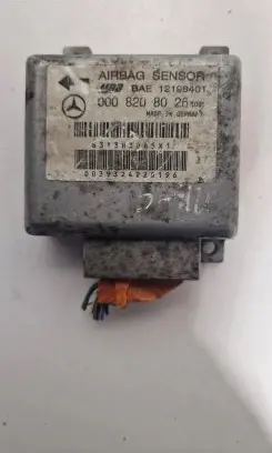 Mercedes-Benz C W203 Airbag control unit/module 0008208026 12198401 0039324225196