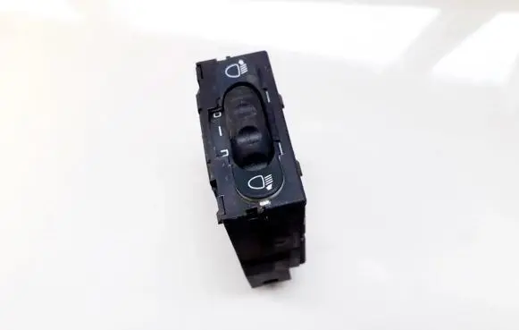 Renault Megane I Headlight level height control switch 7700841235b