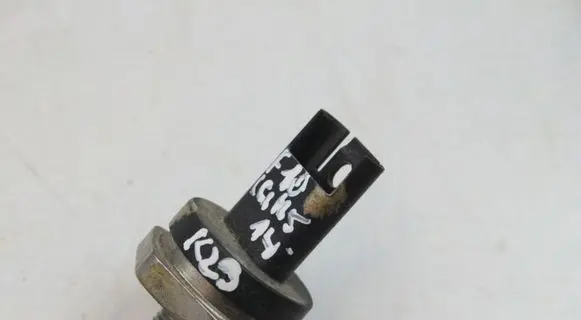 Fuel pressure sensor