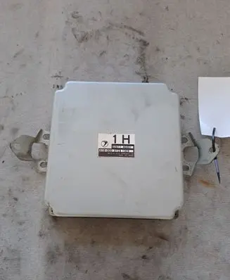 Subaru Forester SF Engine control unit/module 22611AG401