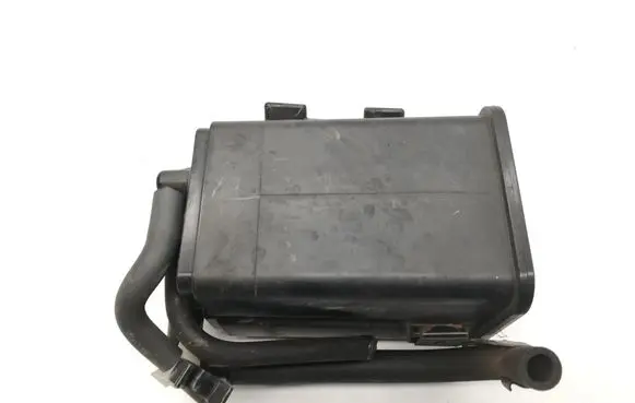 Active carbon filter fuel vapour canister