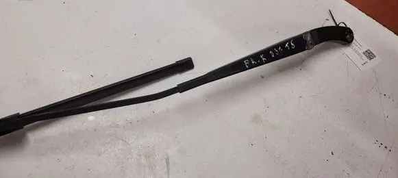 Volkswagen Transporter - Caravelle T5 Front wiper blade arm 7H1955409