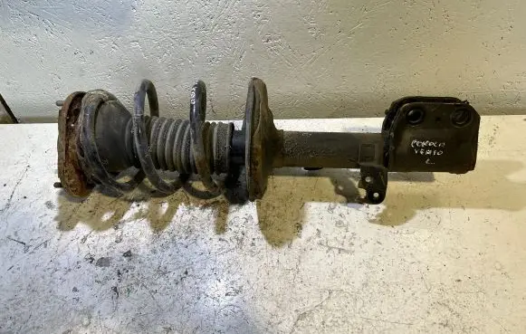 Toyota Corolla Verso AR10 Front shock absorber/damper
