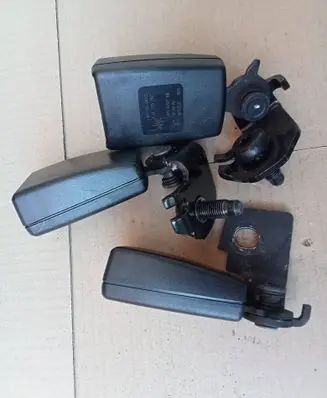 Opel Corsa D Rear seatbelt buckle 90906
