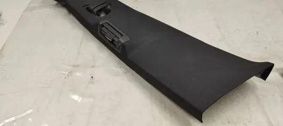 Volvo XC90 (B) pillar trim (top) 31651532