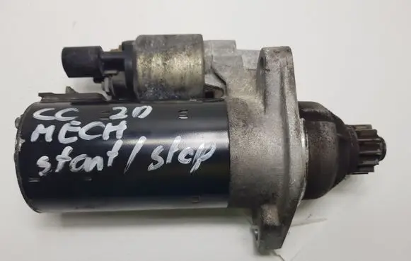Volkswagen PASSAT CC Starter motor 02M911024C