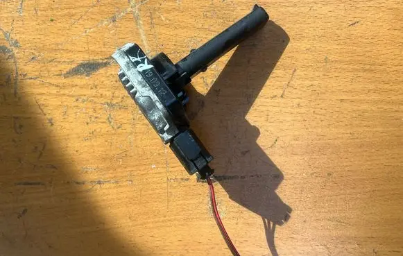 BMW X1 E84 Oil level sensor 7501786