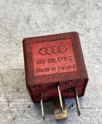 Audi A6 S6 C5 4B Other relay 443919578c