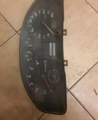 Audi A4 S4 B5 8D Speedometer (instrument cluster) 88311225230