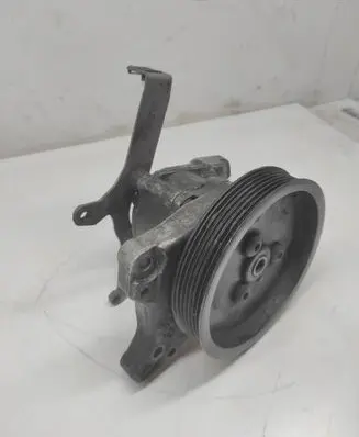 BMW 5 E60 E61 Power steering pump 7650340103