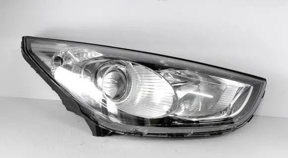 Hyundai ix35 Headlight/headlamp 921022Y