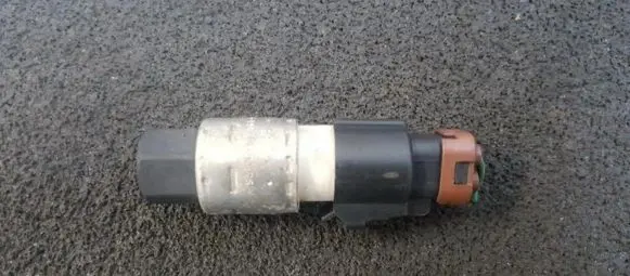Air conditioning (A/C) pressure sensor