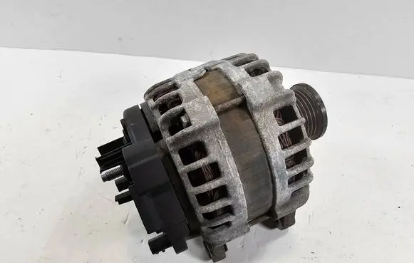 Nissan Qashqai Generator/alternator 231004BE0B