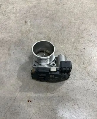 Land Rover Evoque II Electric throttle body valve J3P39F991AC 13052100810 A2C11514600