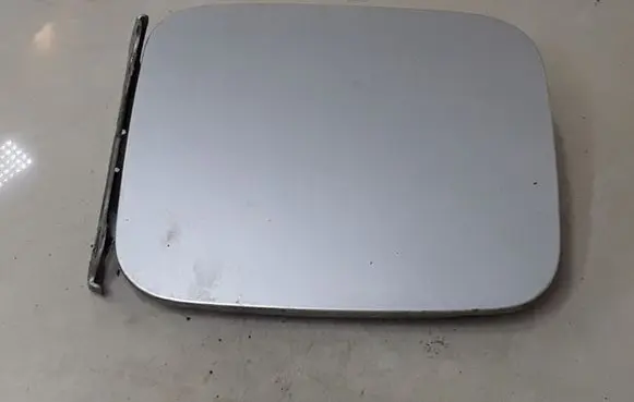 Nissan Almera Tino Fuel tank cap