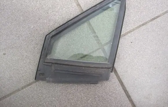 Lexus NX Front triangle window/glass 