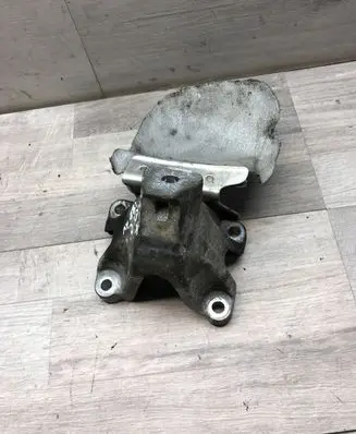 Audi A6 S6 C7 4G Engine mounting bracket 8K0199307B