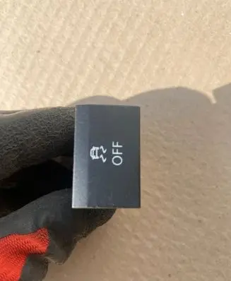 Volkswagen Polo V 6R ESP (stability program) switch 6R0927117A