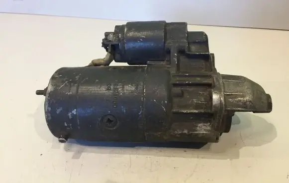 BMW 5 E34 Starter motor 0001218009