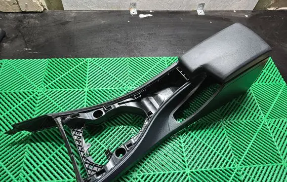 BMW 3 E90 E91 Armrest 7075357 58450713 E116233121