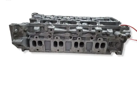 Renault Trafic II (X83) Engine head S27635476 8200519994