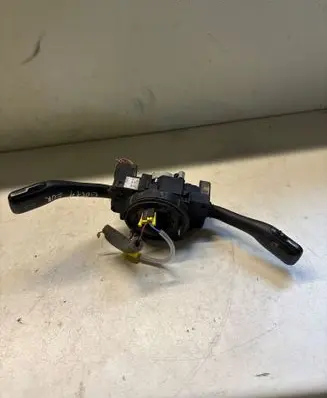 Volkswagen Golf IV Wiper turn signal indicator stalk/switch 8L0953513 956832