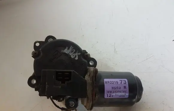 Mitsubishi Pajero Sport I Wiper motor MR221973