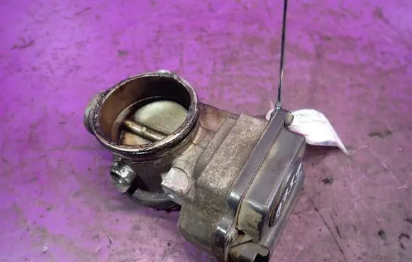Renault Kangoo I Throttle body valve 