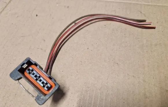 Volkswagen Golf III Other relay 1H0906233