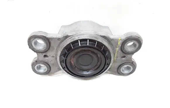 Volvo V70 Engine mount bracket 31262710