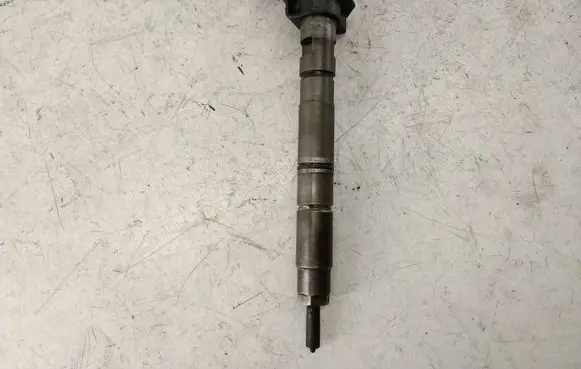 Audi Q7 4L Fuel injector 059130277AH 0445115052 061204