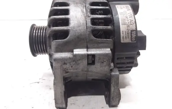 Skoda Fabia Mk1 (6Y) Generator/alternator 03D903025J