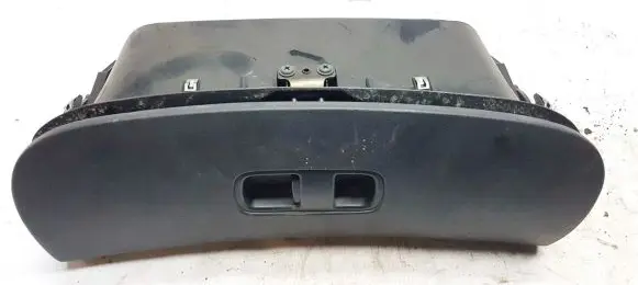 KIA Carnival Glove box 4d84735110 4d847-35110