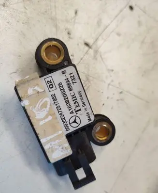 Mercedes-Benz ML W163 Airbag deployment crash/impact sensor A1638200226