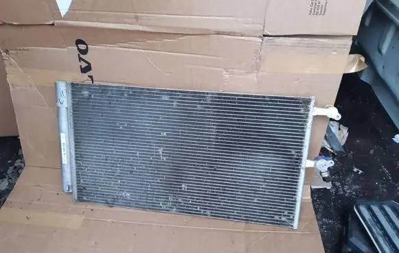 Volvo XC90 A/C cooling radiator (condenser) 32224825
