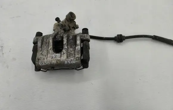 Ford Focus Rear brake caliper