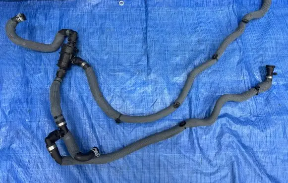 Renault Austral Engine coolant pipe/hose 215151552R 215014028R