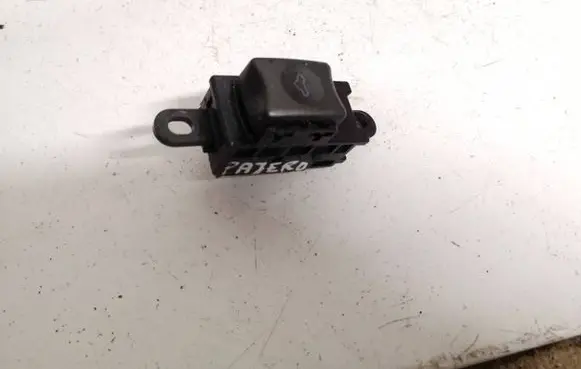 Mitsubishi Pajero Sunroof switch 