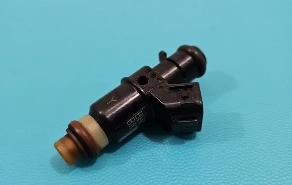 Fuel injector