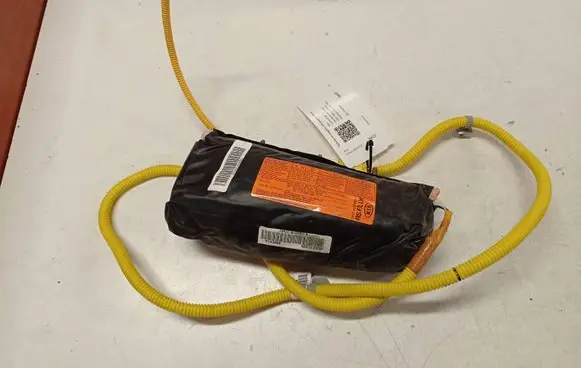 KIA Carens I Seat airbag 0K2FA57KB0