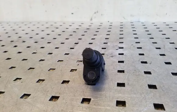 Camshaft position sensor