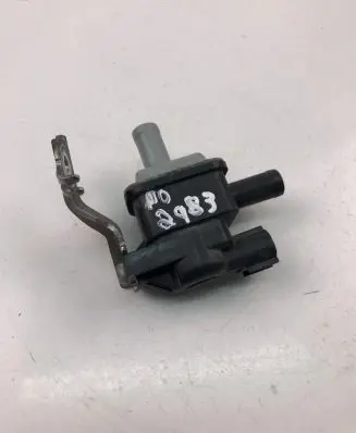 Toyota Prius (XW30) Turbo solenoid valve 9091012279