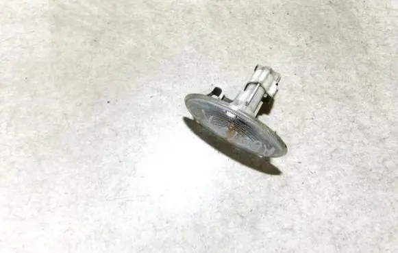 Mitsubishi Lancer X Front fender indicator light