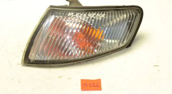 Mazda 626 Front indicator light 21061822 12V21V
