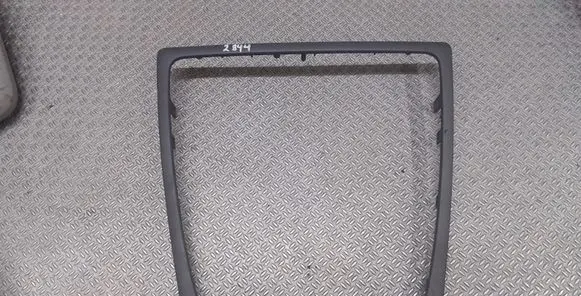 Radio/GPS head unit trim