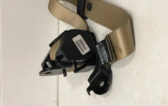 BMW X6 E71 Rear seatbelt 608914600 608914600C