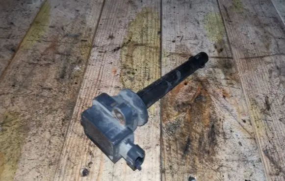 Nissan Micra High voltage ignition coil 0221504017