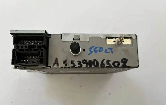 Smart ForFour II W453 Radio/CD/DVD/GPS head unit A4539006502 281155725R A2C84966012