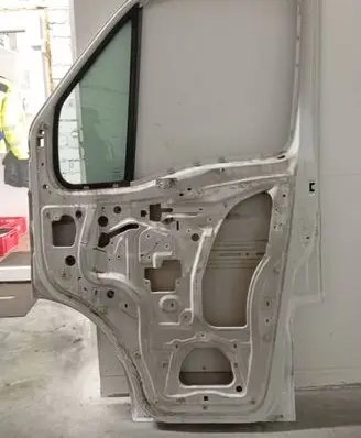 Iveco Daily 35.8 - 9 Front door